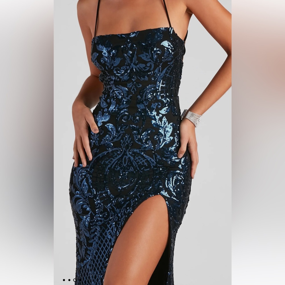 Prom Dress - Picture 2 of 11